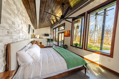 [Interior]